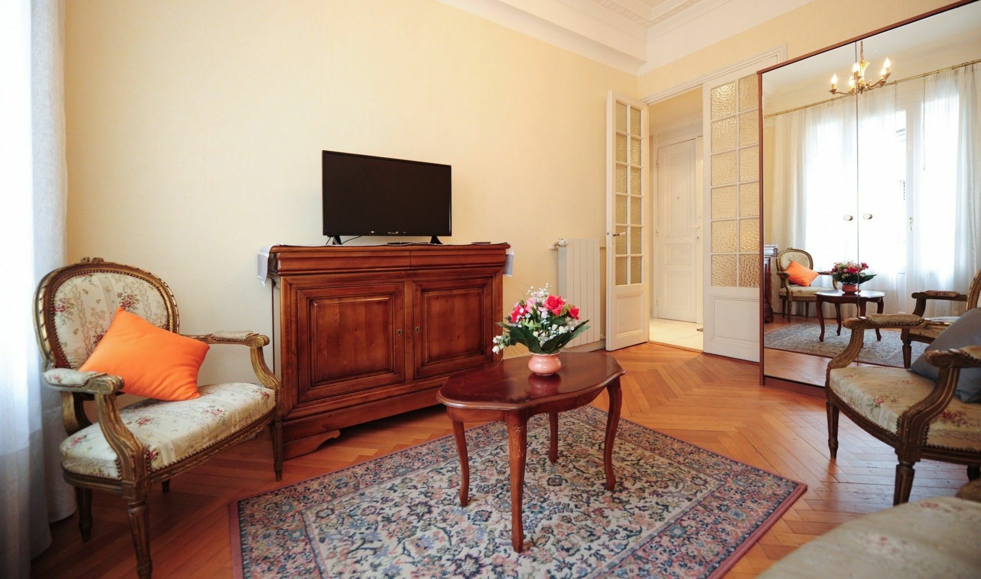 Appartement Minuetto Five Stars Holiday House 尼斯 外观 照片
